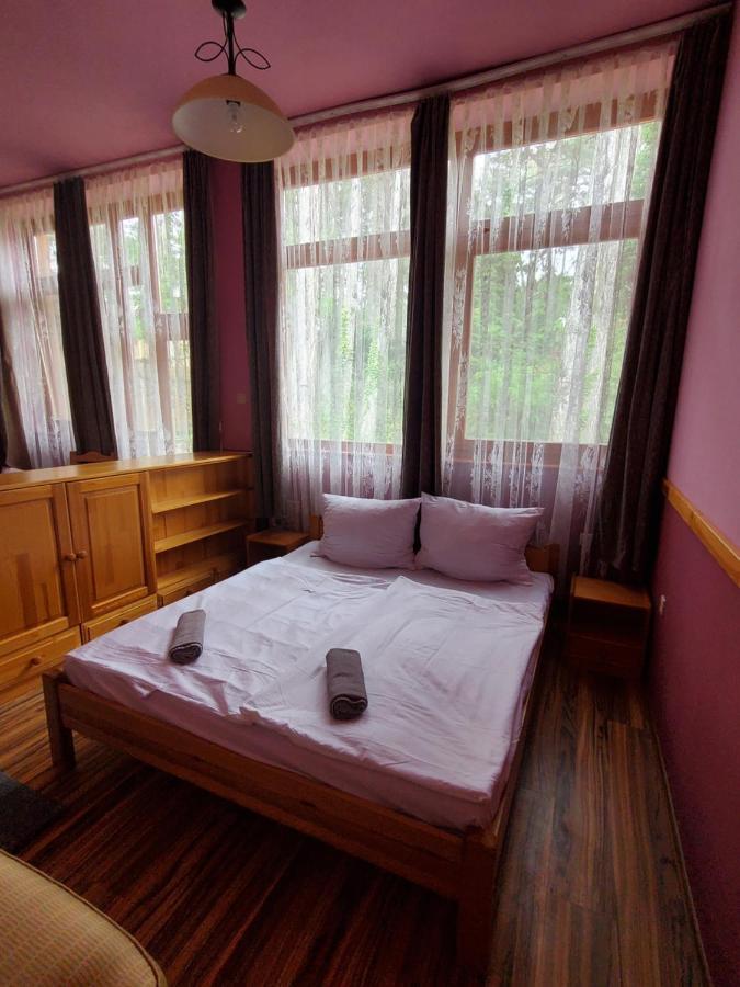 Liget Ueduelo Siofok Bed & Breakfast Luaran gambar