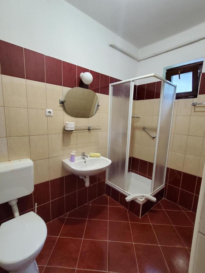 Liget Ueduelo Siofok Bed & Breakfast Luaran gambar