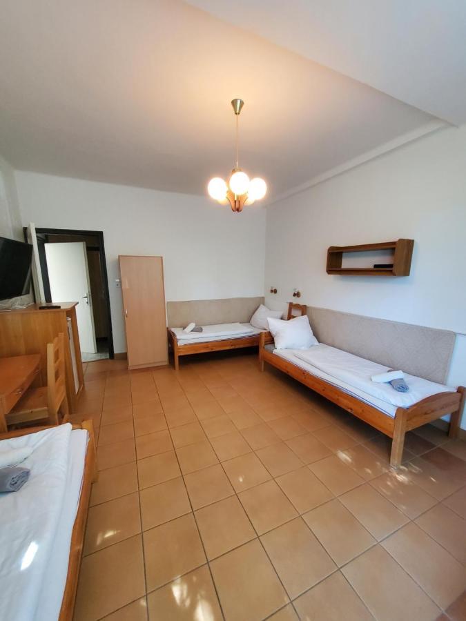 Liget Ueduelo Siofok Bed & Breakfast Luaran gambar