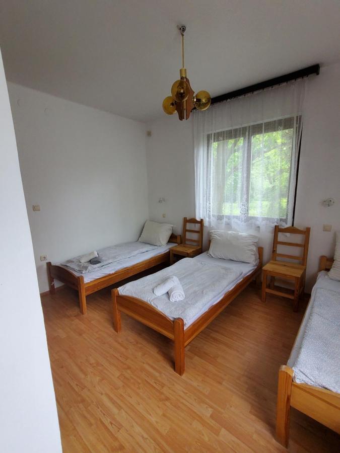 Liget Ueduelo Siofok Bed & Breakfast Luaran gambar