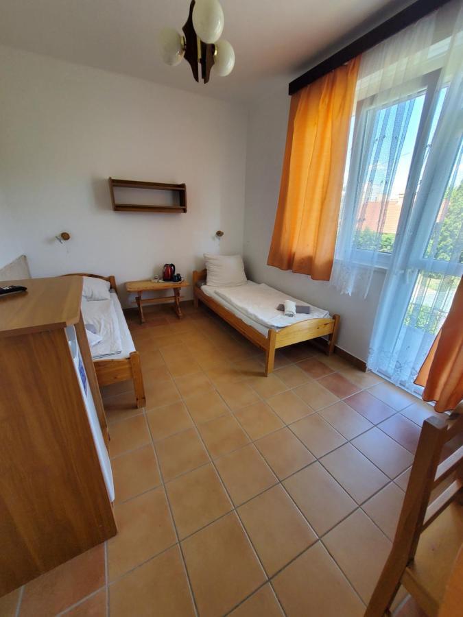 Liget Ueduelo Siofok Bed & Breakfast Luaran gambar