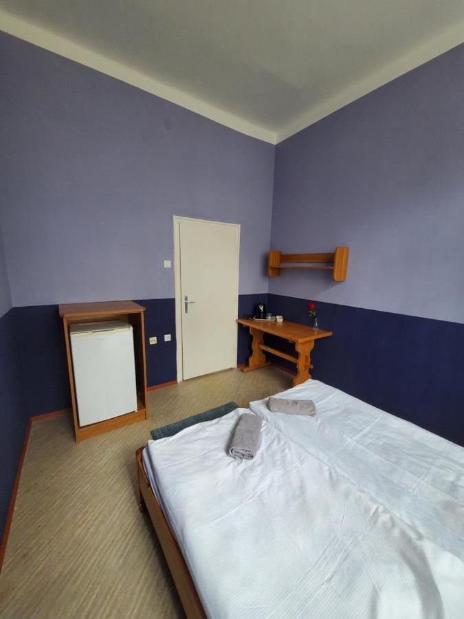 Liget Ueduelo Siofok Bed & Breakfast Luaran gambar